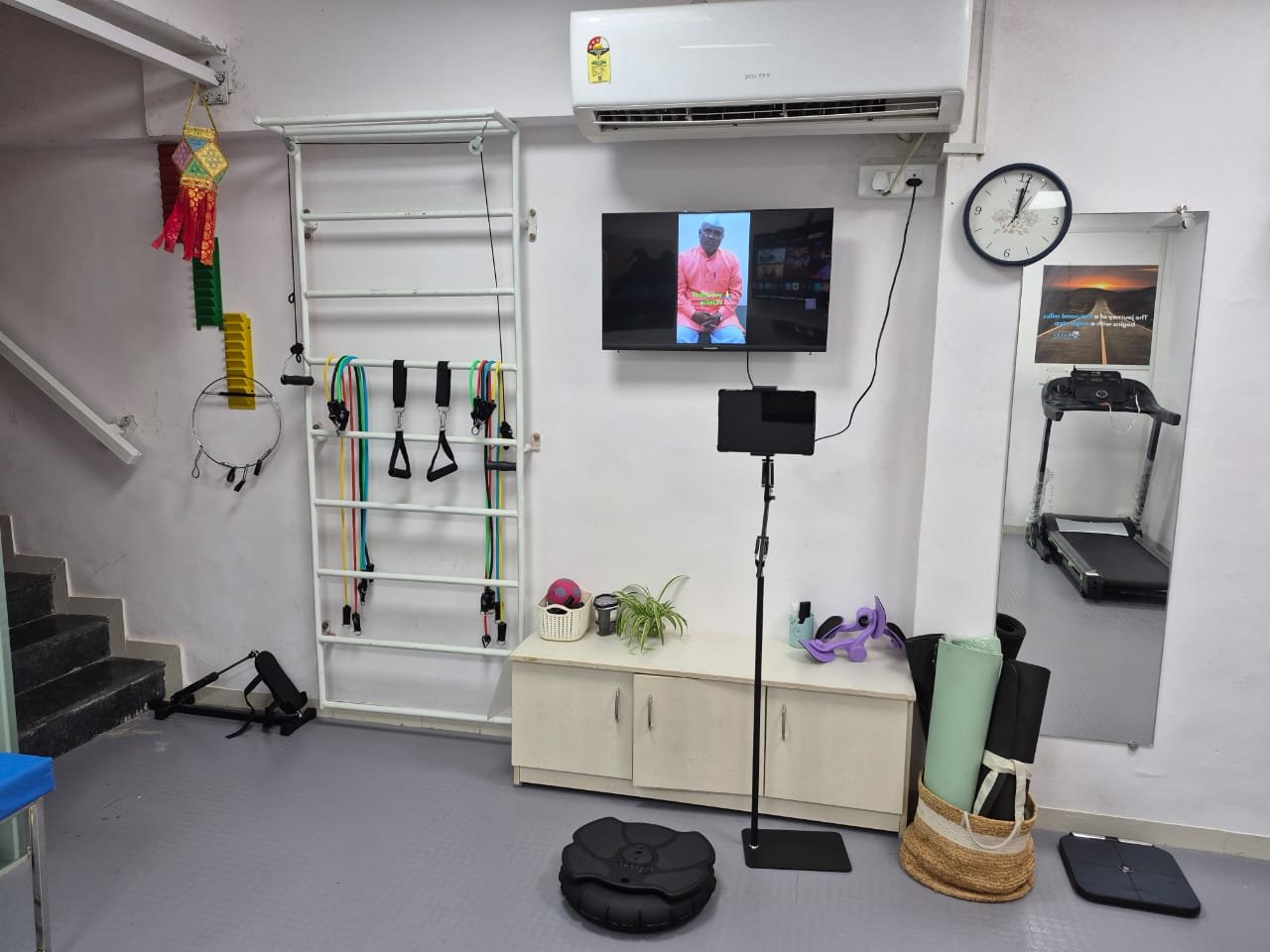 WhatsApp Image 2025-11-13 at 10.42.31 AM (1)